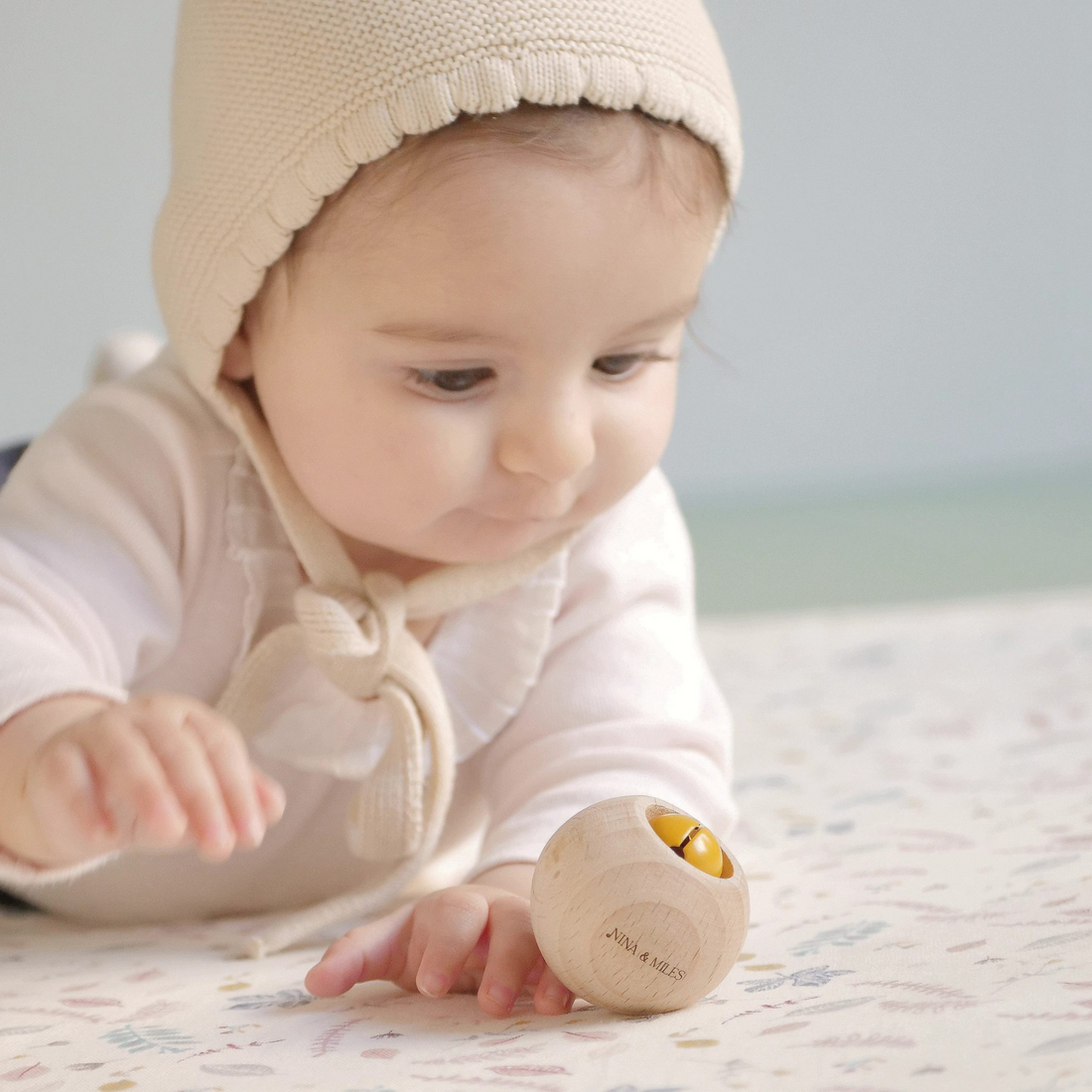 MONTESSORI MATERIAL