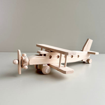 Doppeldecker Flugzeug aus Holz